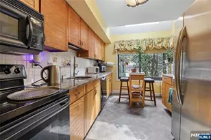 1447 John St, Fort Lee, NJ 07024 - Photo 10