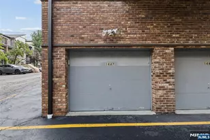 1447 John St, Fort Lee, NJ 07024 - Photo 20