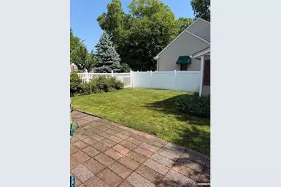 444 Elm Avenue, River Edge, NJ 07661 - Photo 8