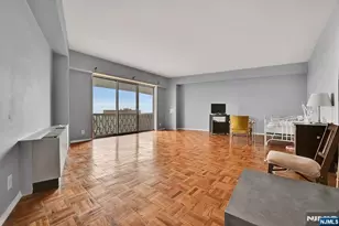 2000 Linwood Ave 23E, Fort Lee, NJ 07024 - Photo 4