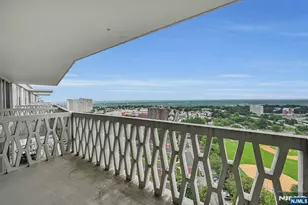 2000 Linwood Ave 23E, Fort Lee, NJ 07024 - Photo 14