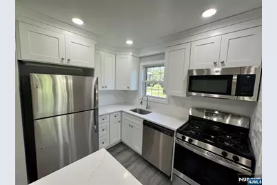 115 N Franklin Turnpike 4 #4, Ramsey, NJ 07446 - Photo 4
