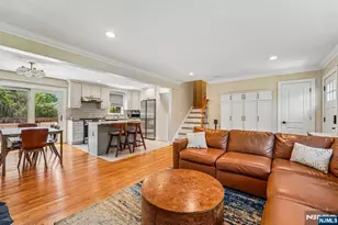 252 Canterbury Pl, Ridgewood, NJ 07450 - Photo 8