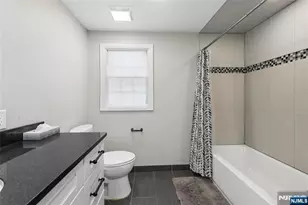 135 Rector Ct, Bergenfield, NJ 07621 - Photo 30