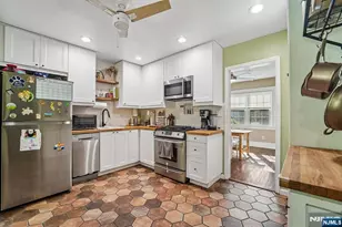 75 Rollinson St, West Orange Township, NJ 07052 - Photo 16