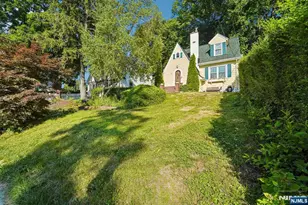 75 Rollinson St, West Orange Township, NJ 07052 - Photo 4