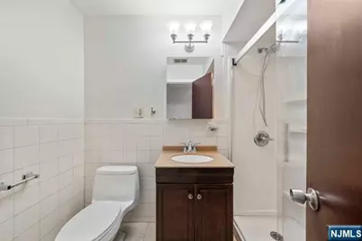 1023 Morningside Lane 2nd Fl #2nd FL, Fort Lee, NJ 07024 - Photo 8