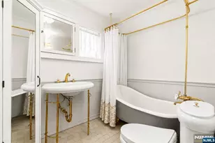 384 Anderson St, Hackensack, NJ 07601 - Photo 20