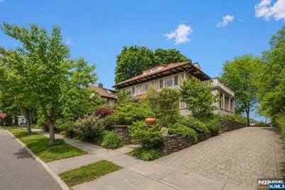 384 Anderson Street, Hackensack, NJ 07601 - Photo 40