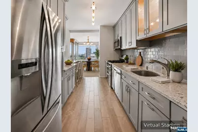 5 Horizon 1708 #1708, Fort Lee, NJ 07024 - Photo 1