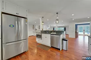 890 Norgate Dr, Ridgewood, NJ 07450 - Photo 10