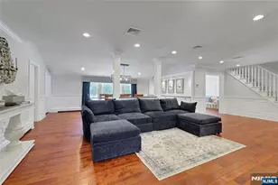 890 Norgate Dr, Ridgewood, NJ 07450 - Photo 4