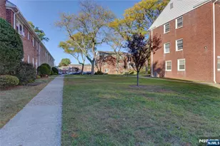 255 Bogert 2A, River Edge, NJ 07661 - Photo 20