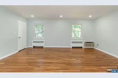 32 Wedgewood Drive 48 #48, Verona, NJ 07044 - Photo 2