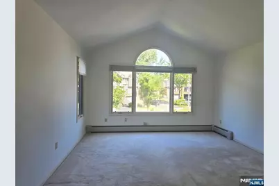 87 Lakeview Drive, Old Tappan, NJ 07675 - Photo 14
