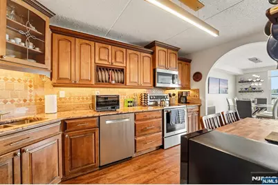 1077 River Road 903 #903, Edgewater, NJ 07020 - Photo 14