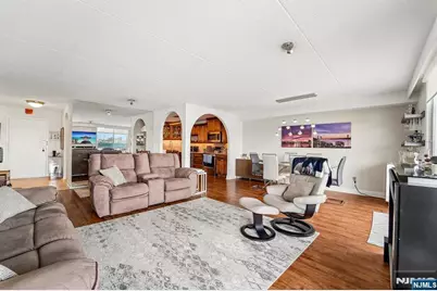 1077 River Road 903 #903, Edgewater, NJ 07020 - Photo 4