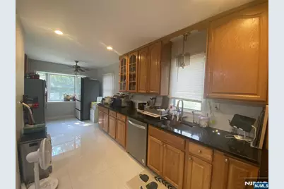464 Hillcrest Road, Ridgewood, NJ 07450 - Photo 4