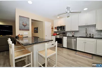 18 Bradshaw Court B3 #B3, Hillsdale, NJ 07642 - Photo 10