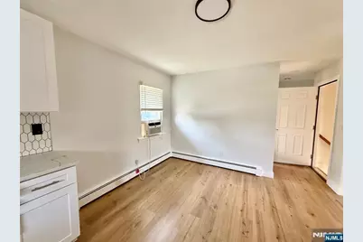 38 Cottage Place, Garfield, NJ 07026 - Photo 6
