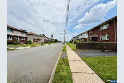 38 Cottage Place, Garfield, NJ 07026 - Photo 32