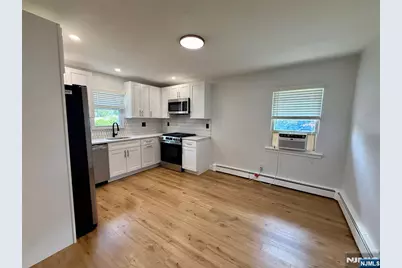 38 Cottage Place, Garfield, NJ 07026 - Photo 10