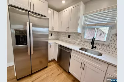 38 Cottage Place, Garfield, NJ 07026 - Photo 8