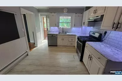 110 3rd Avenue, Hawthorne, NJ 07506 - Photo 10