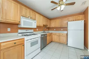 38 Chanda Ct D038, Clifton, NJ 07012 - Photo 8