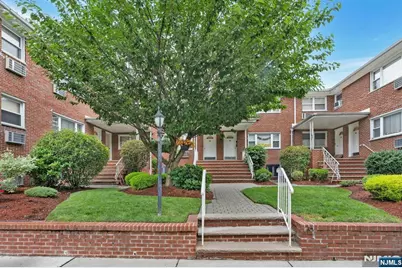 201 Oakdene Place D1 #D1, Cliffside Park, NJ 07010 - Photo 1