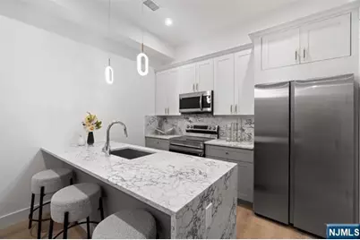 491 Broadway 202 #202, Bayonne, NJ 07002 - Photo 8