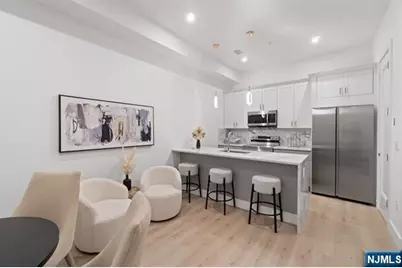 491 Broadway 202 #202, Bayonne, NJ 07002 - Photo 4