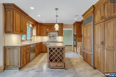 88 Van Blarcom Lane, Wyckoff Township, NJ 07481 - Photo 10
