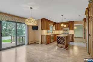 88 Van Blarcom Ln, Wyckoff Township, NJ 07481 - Photo 12