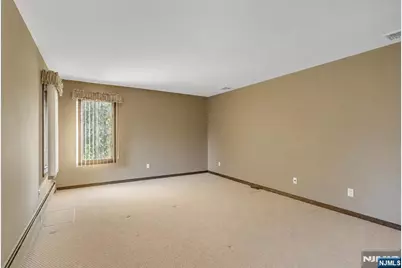 88 Van Blarcom Lane, Wyckoff Township, NJ 07481 - Photo 20