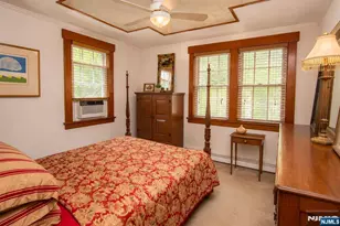 141 South St, Bogota, NJ 07603 - Photo 18