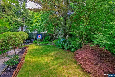 141 South Street, Bogota, NJ 07603 - Photo 28