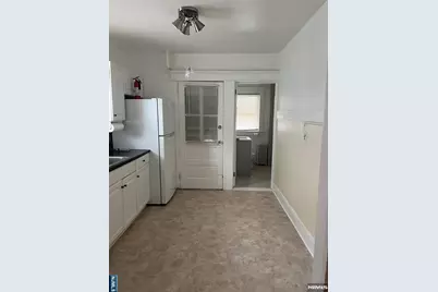 85 Summit Street, Bergenfield, NJ 07621 - Photo 4