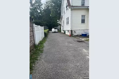 85 Summit Street, Bergenfield, NJ 07621 - Photo 12