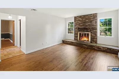 308 Ross Avenue, Hackensack, NJ 07601 - Photo 8