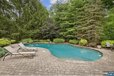 10 Arcadia Road, Woodcliff Lake, NJ 07677 - Photo 32