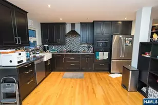 1462A River Road 1, Edgewater, NJ 07020 - Photo 4