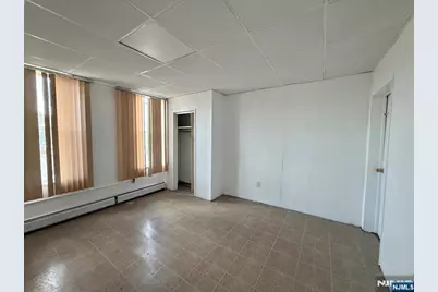 525 Harrison Avenue 2F #2F, Harrison, NJ 07029 - Photo 6