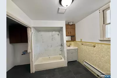525 Harrison Avenue 2F #2F, Harrison, NJ 07029 - Photo 10