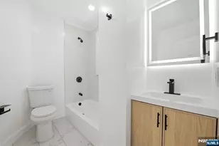 139 51st St, Bayonne, NJ 07002 - Photo 18