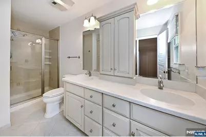 102 Lisa Court, Wyckoff Township, NJ 07481 - Photo 12
