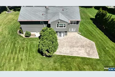 102 Lisa Court, Wyckoff Township, NJ 07481 - Photo 26
