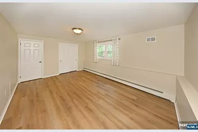 102 Lisa Court, Wyckoff Township, NJ 07481 - Photo 22