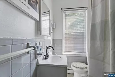 86 Clendenny Avenue, Jersey City, NJ 07304 - Photo 10