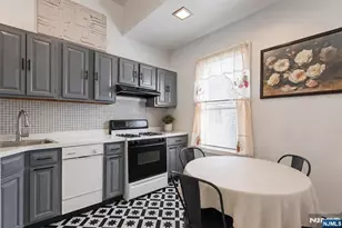 86 Clendenny Ave, Jersey City, NJ 07304 - Photo 8